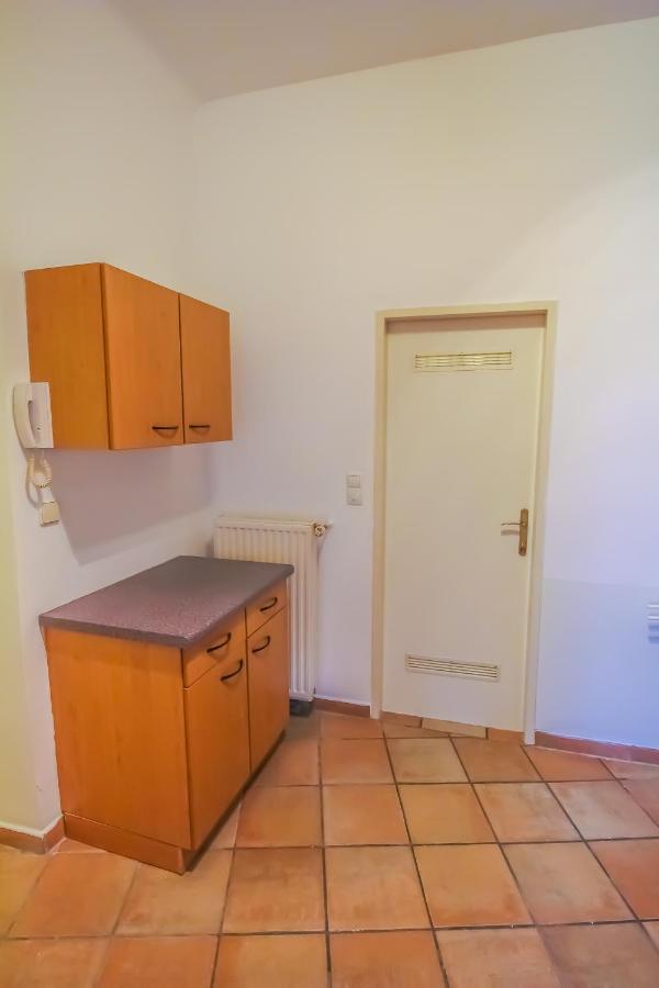 Family 3 Bedroom Apartment Lv7 Вена Экстерьер фото